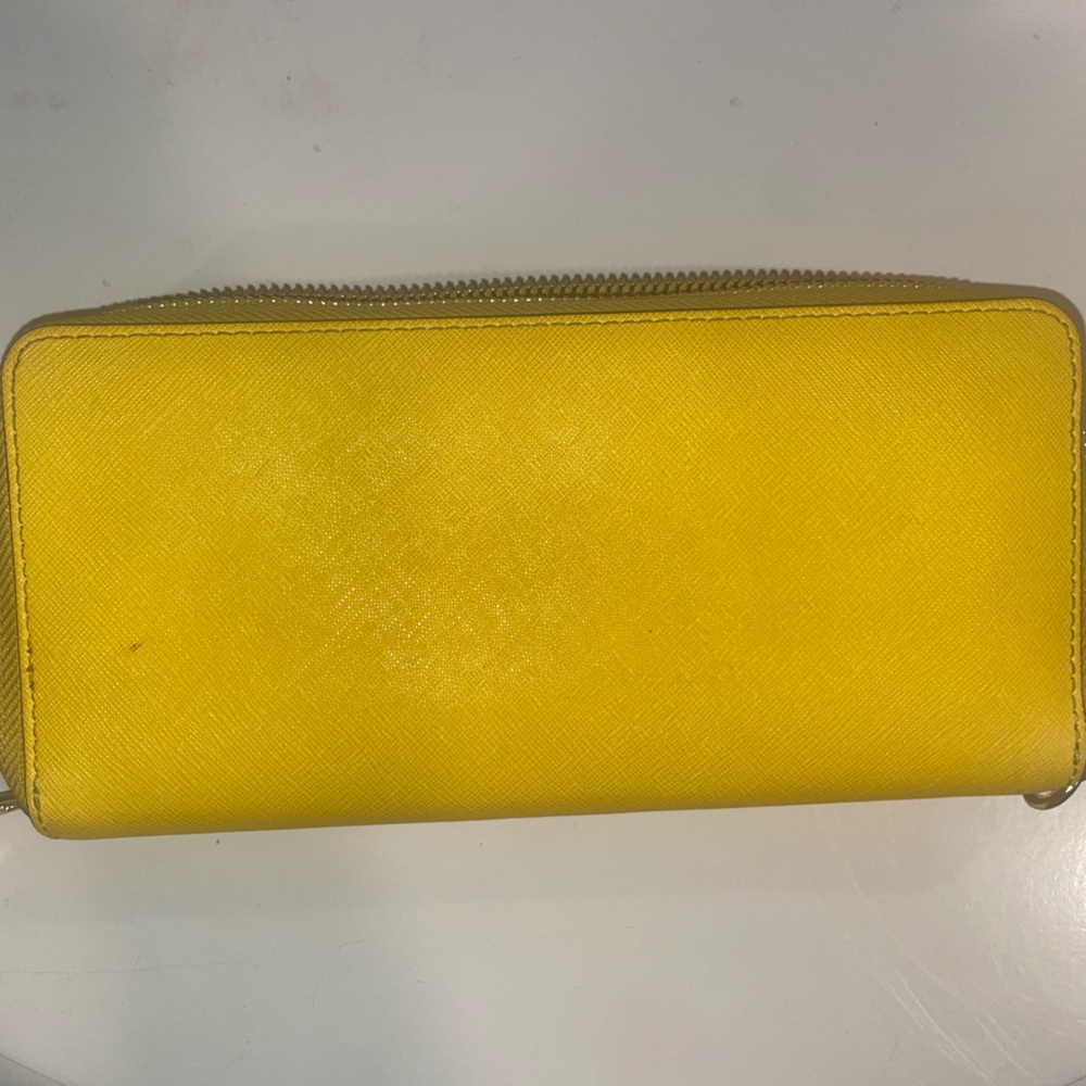 Yellow wallet - Picture 6 of 7